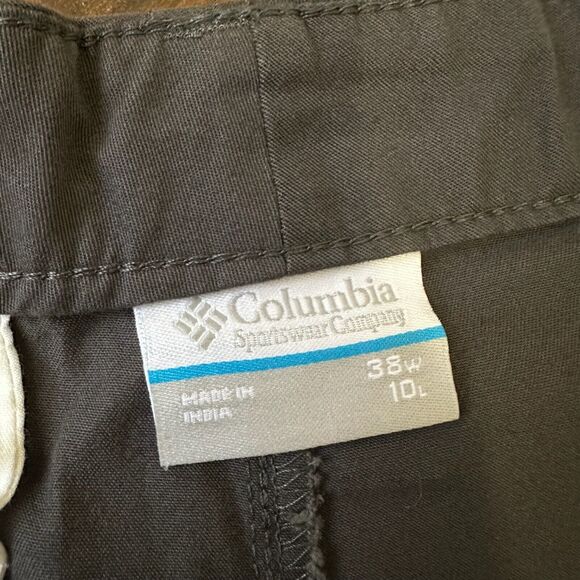 COLUMBIA Red Bluff Cargo Shorts Gray Omni-Shade Cotton Outdoor NWT - Picture 8 of 11